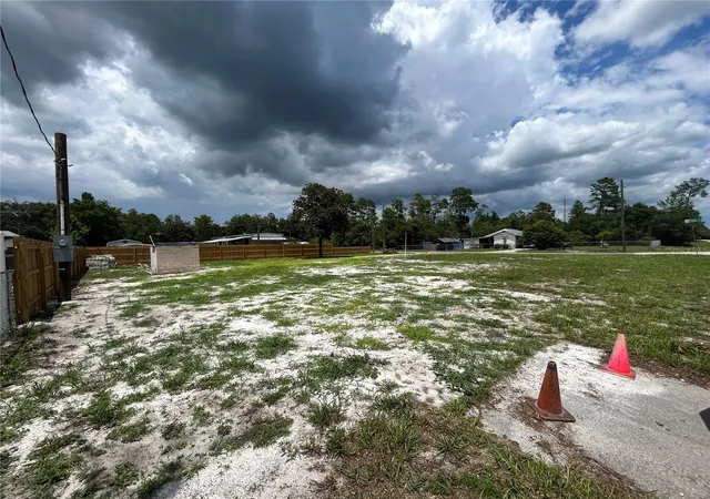 Homes for sale in Paisley, FL | 28245 Bougainvillea Ave, Paisley, FL 32767 | MLS# G5098695