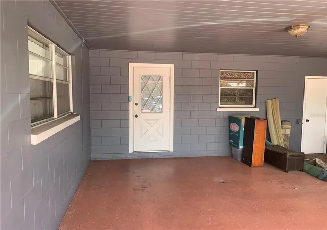 9th image of 119 Allen Ave, Winter Haven, FL 33880 | MLS# TB8399712