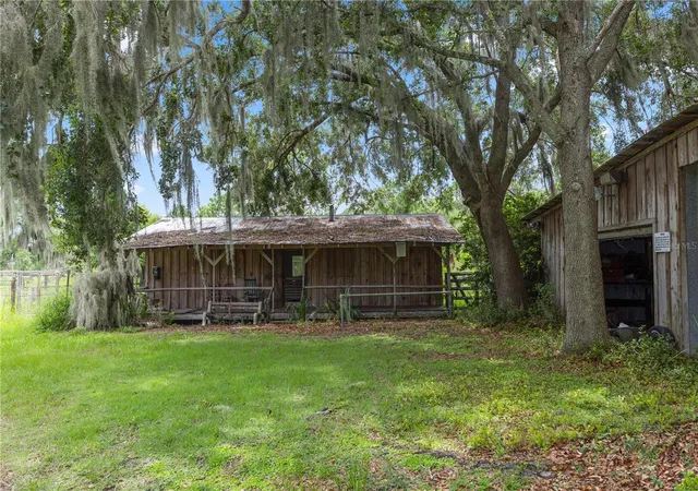 Photo 3 of House for sale at 11522 Dead River Rd, Tavares, FL 32778 | MLS# G5098717 | Listing updated on 2026-09-12