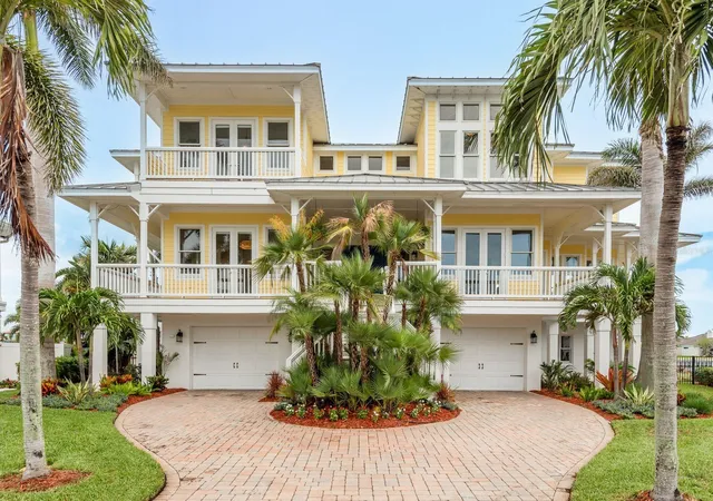 Photo 3 of Single family home for sale at 442 Midway Is, Clearwater Beach, FL 33767 | MLS# TB8399954 | Listing updated on 2026-09-20