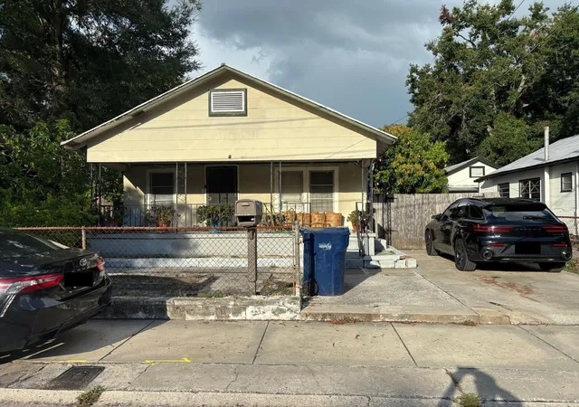 Photo 1 of Single family home for sale at 2909 N 11th Street, Tampa, FL 33605 | MLS# TB8399996 | Listing updated on 2026-09-05