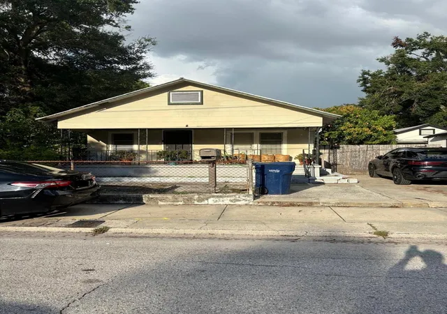 Photo 2 of Single family home for sale at 2909 N 11th Street, Tampa, FL 33605 | MLS# TB8399996 | Listing updated on 2026-09-05