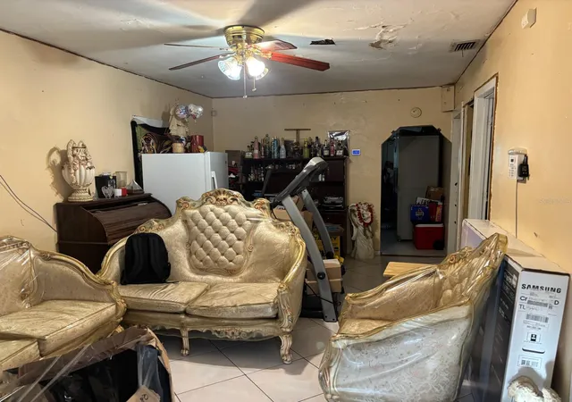 Photo 3 of Single family home for sale at 2909 N 11th Street, Tampa, FL 33605 | MLS# TB8399996 | Listing updated on 2026-09-05
