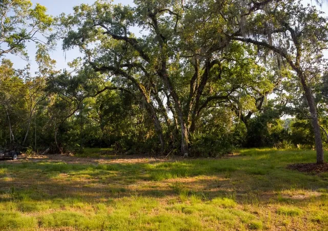 4th image of 10 Lexington Ct, Flagler Beach, FL 32136 | MLS# FC310763