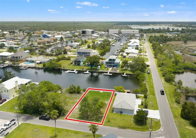 Homes for sale in Hernando Beach, FL | 4098 Diaz Ct, Hernando Beach, FL 34607 | MLS# W7876807