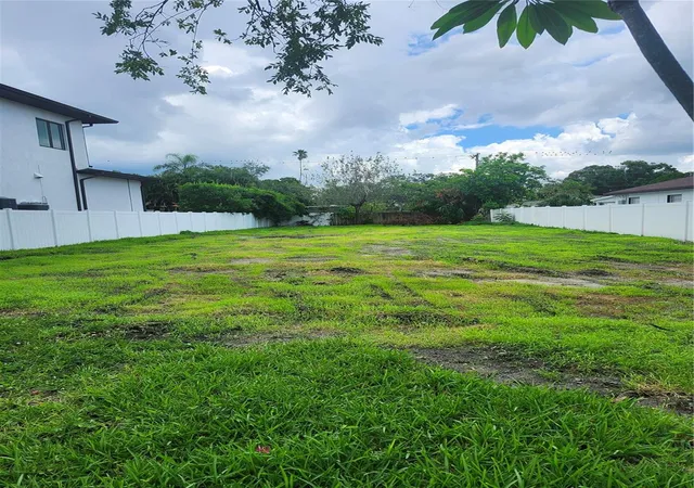 Photo 1 of Land for sale at 507 Danube Ave, Tampa, FL 33606 | MLS# TB8401015 | Listing updated on 2026-10-06
