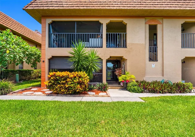 1st image of 10182 Seminole Island Dr, Largo, FL 33773 | MLS# TB8401432