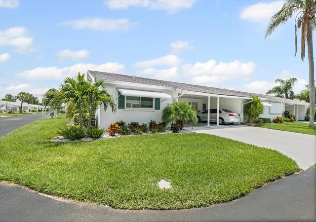 Homes for sale in Bradenton, FL | 6016 Hibiscus Dr, Bradenton, FL 34207 | MLS# A4657239