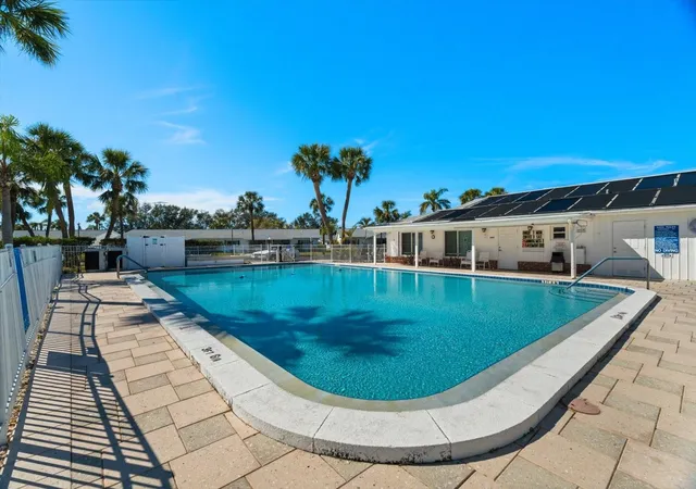Homes for sale in Bradenton, FL | 6016 Hibiscus Dr, Bradenton, FL 34207 | MLS# A4657239