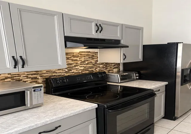 Photo 3 of Single family home for sale at 431 Eagle Dr, Kissimmee, FL 34759 | MLS# O6322245 | Listing updated on 2026-09-25