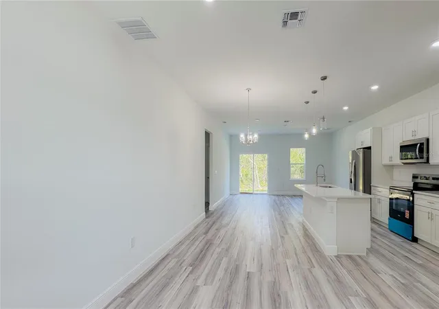 Photo 2 of Single family home for sale at 15625 Sw 37th Circle, Ocala, FL 34473 | MLS# O6322404 | Listing updated on 2026-09-22