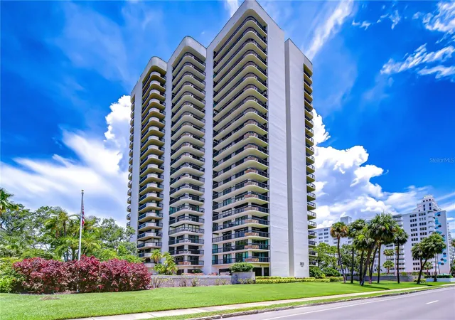 2nd image of 2413 Bayshore Blvd #1903, Tampa, FL 33629 | MLS# TB8401772