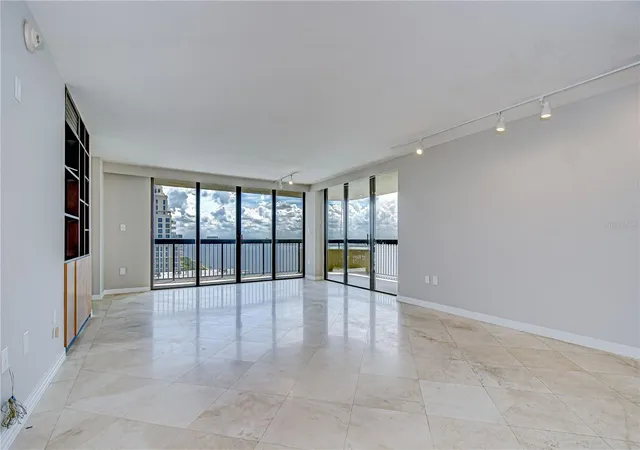 4th image of 2413 Bayshore Blvd #1903, Tampa, FL 33629 | MLS# TB8401772