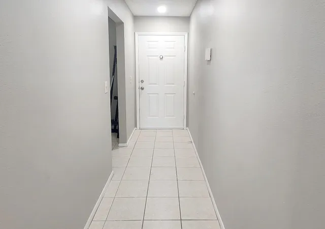 3rd image of 7148 E Bank Dr, TAMPA, FL 33617