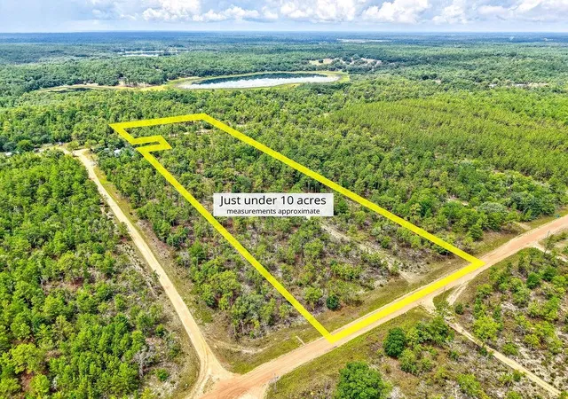 1st image of 3011 Main St, Hawthorne, FL 32640 | MLS# TB8401995