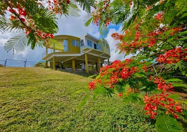 Homes for sale in Vieques, PR | 241 B Villa Borinquen Comm #1, Vieques, PR 00765 | MLS# PR9114544