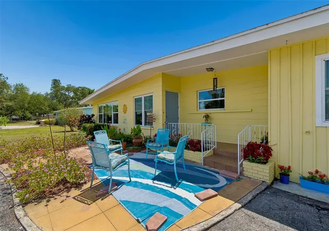 Photo 2 of Single family home for sale at 2110 Fairway Ave S, Saint Petersburg, FL 33712 | MLS# TB8402177 | Listing updated on 2026-08-01