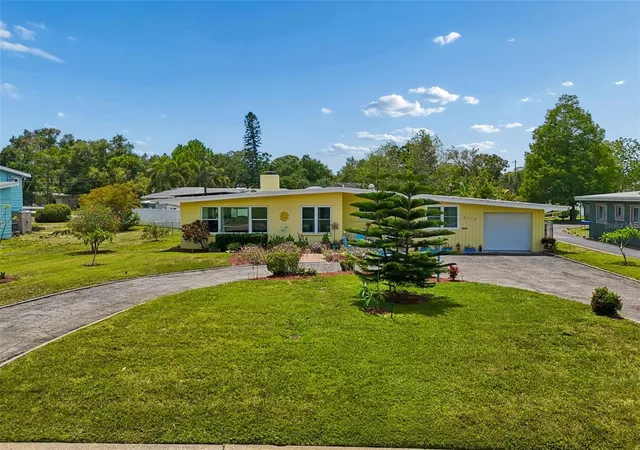 Photo 3 of Single family home for sale at 2110 Fairway Ave S, Saint Petersburg, FL 33712 | MLS# TB8402177 | Listing updated on 2026-08-01