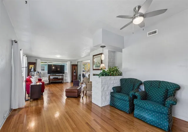 Photo 4 of Single family home for sale at 2110 Fairway Ave S, Saint Petersburg, FL 33712 | MLS# TB8402177 | Listing updated on 2026-08-01