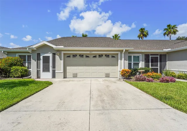Homes for sale in Palmetto, FL | 2417 Fairway Oaks Dr #22, Palmetto, FL 34221 | MLS# A4657498