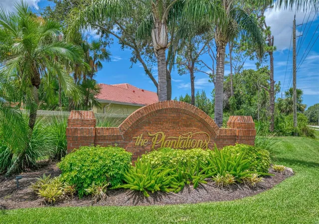 62nd image of 6644 Butlers Crest Dr, Bradenton, FL 34203 | MLS# A4657520