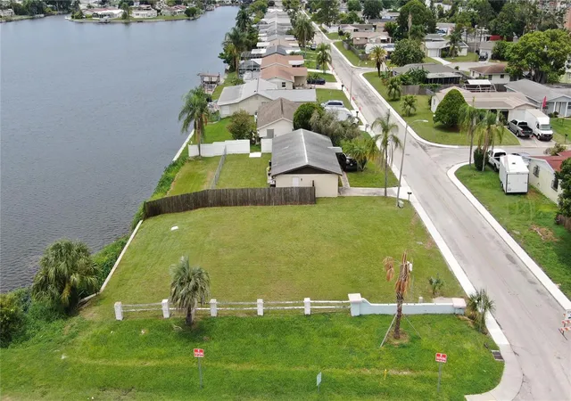 Homes for sale in Holiday, FL | 4368 Sunray Dr, Holiday, FL 34691 | MLS# TB8402802