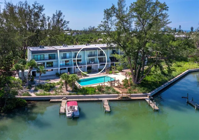 3rd image of 490 N Shore Rd, Longboat Key, FL 34228