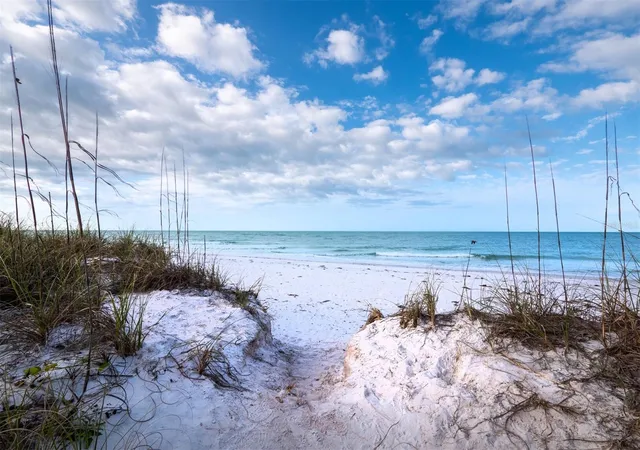 2nd image of 490 N Shore Rd, LONGBOAT KEY, FL 34228