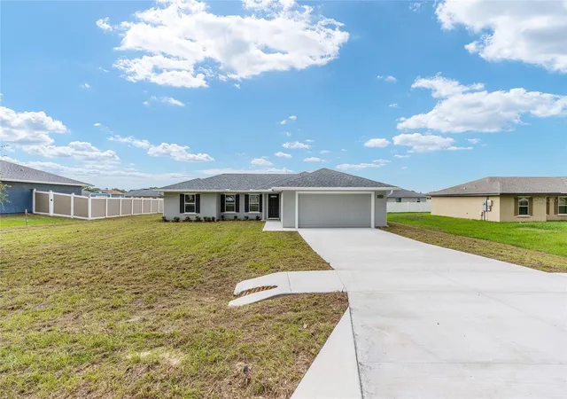 4th image of 12371 Se 100Th Ave, Belleview, FL 34420 | MLS# OM704760