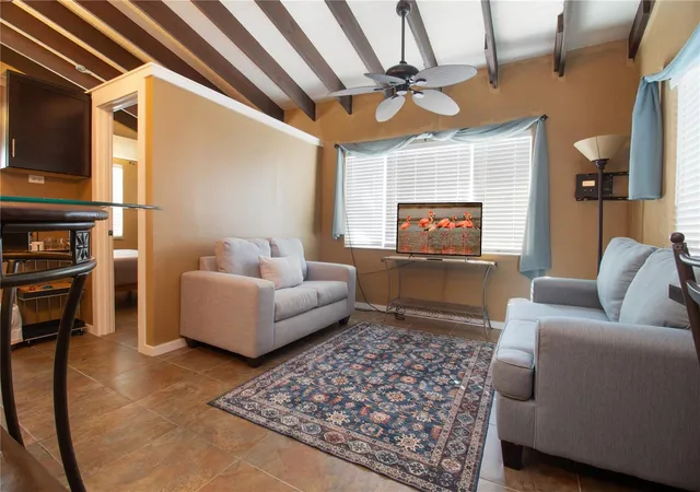 5th image of 112 119Th Ave, Treasure Island, FL 33706 | MLS# TB8403213