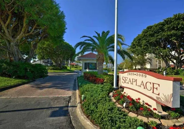 2nd image of 2039 Gulf Of Mexico Dr, Bradenton Beach, FL 34217