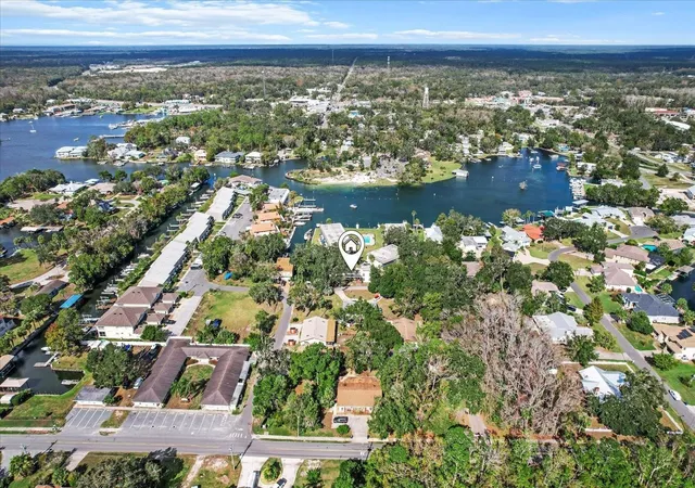 Homes for sale in Crystal River, FL | 30 Se Valare Ln #102C, Crystal River, FL 34429 | MLS# OM704786