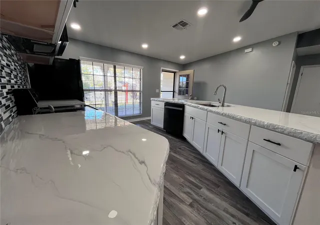 5th image of 8122 Matthew Dr, New Port Richey, FL 34653 | MLS# W7876989