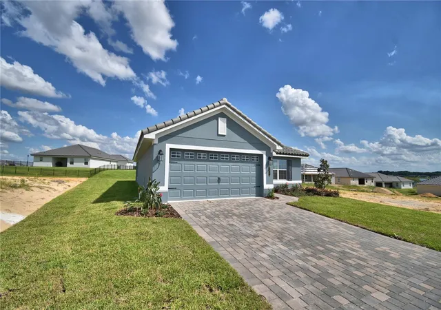 3rd image of 5427 Waterside Dr, Auburndale, FL 33823 | MLS# L4954176
