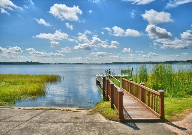 Homes for sale in Auburndale, FL | 5427 Waterside Dr, Auburndale, FL 33823 | MLS# L4954176