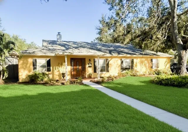 Homes for sale in Tampa, FL | 5710 S Bernie St, Tampa, FL 33611 | MLS# TB8403619