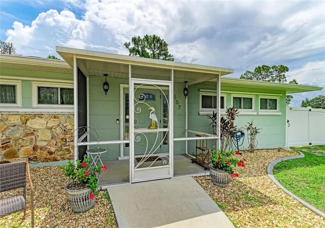 Photo 3 of Single family home for sale at 557 Reading St Nw, Port Charlotte, FL 33952 | MLS# A4657941 | Listing updated on 2026-10-08