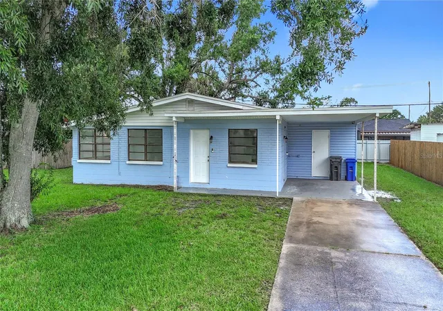 Photo 1 of Single family home for sale at 6228 Florida Cir W, Apollo Beach, FL 33572 | MLS# TB8403993 | Listing updated on 2026-09-29