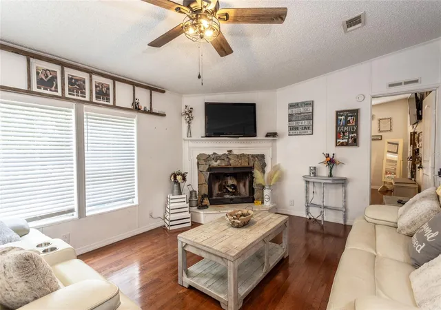 Photo 2 of Manufactured home for sale at 1013 Forest Park St, Bunnell, FL 32110 | MLS# FC311007 | Listing updated on 2026-09-09