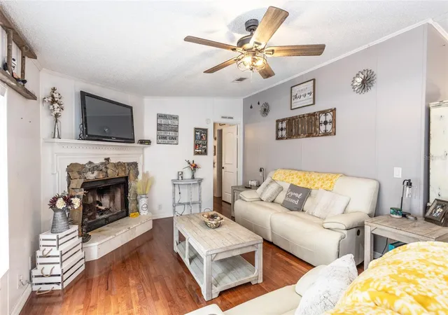 Photo 3 of Manufactured home for sale at 1013 Forest Park St, Bunnell, FL 32110 | MLS# FC311007 | Listing updated on 2026-09-09