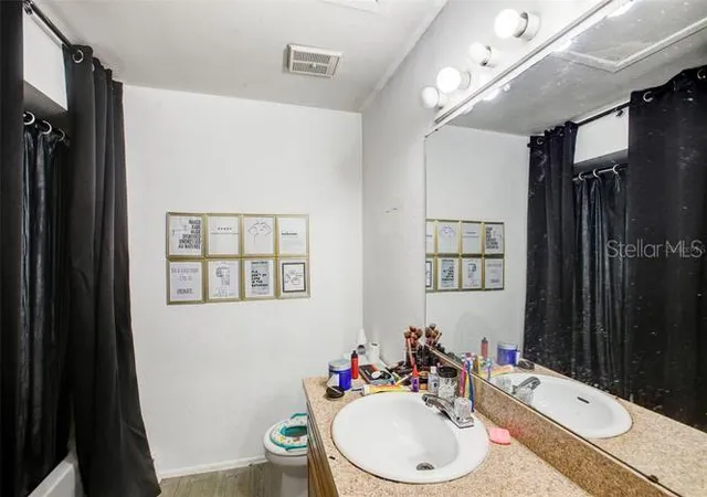 Photo 3 of Condo for sale at 1956 Lake Atriums Cir #141, Orlando, FL 32839 | MLS# S5130307 | Listing updated on 2025-12-24