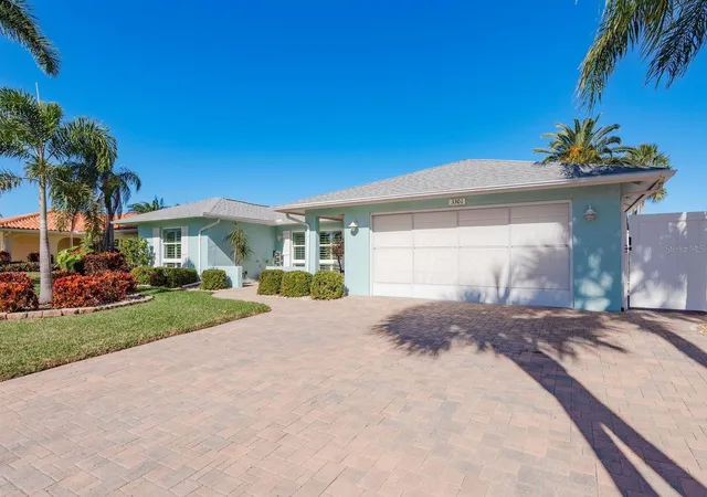 2nd image of 3301 Seaway Dr, New Port Richey, FL 34652 | MLS# TB8404350