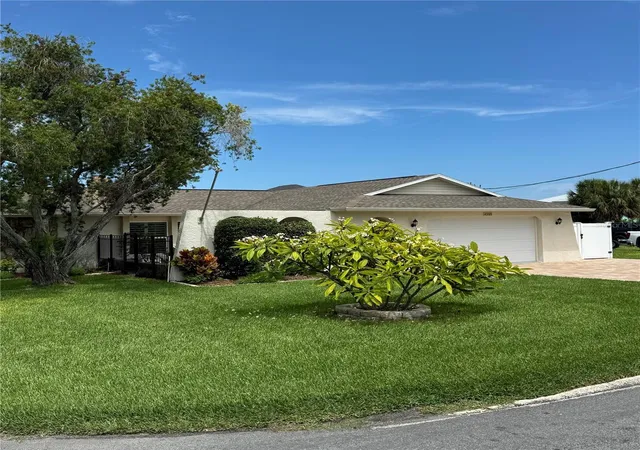 Homes for sale in Hernando Beach, FL | 4385 7th Isle Dr, Hernando Beach, FL 34607 | MLS# W7877077