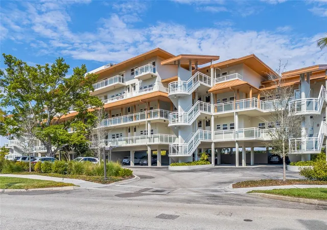 Homes for sale in Longboat Key, FL | 225 Sands Point Rd #6103, Longboat Key, FL 34228 | MLS# A4658152