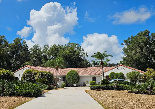 1st image of 200 Island Way, Winter Haven, FL 33884 | MLS# P4935447