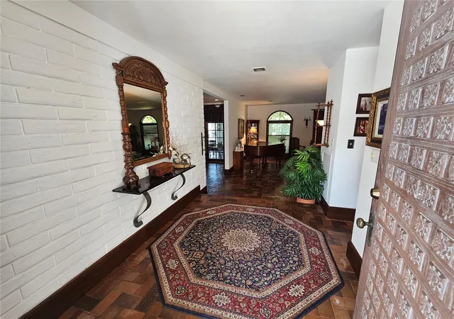5th image of 200 Island Way, Winter Haven, FL 33884 | MLS# P4935447