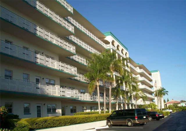 Homes for sale in Gulfport, FL | 2960 S 59th St #311, Gulfport, FL 33707 | MLS# TB8404827