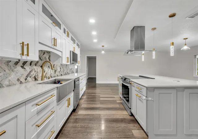 3rd image of 40 Blare Dr, Palm Coast, FL 32137 | MLS# V4943654