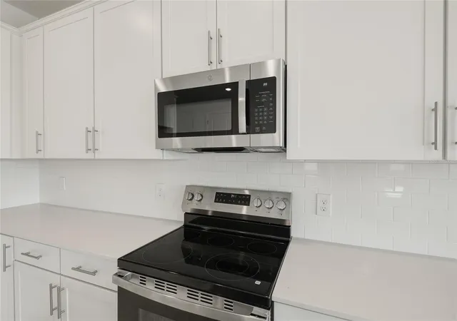 4th image of 1698 Crooked Creek St, Saint Cloud, FL 34771 | MLS# S5130480