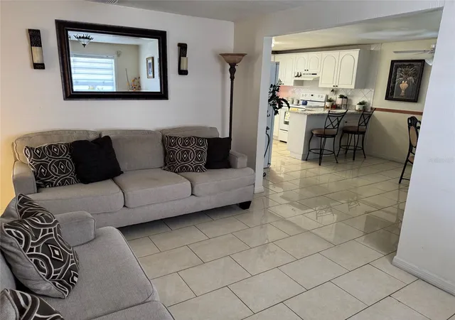 Homes for sale in Tampa, FL | 3322 W Saint Joseph St, Tampa, FL 33607 | MLS# TB8405217